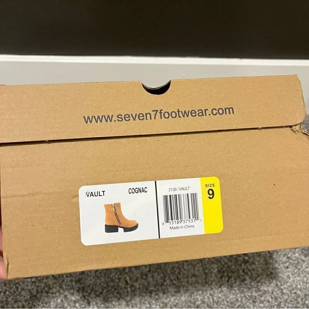 SEVEN7 Women's Vault Boots